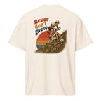 Never Don´t Give Up Oversized Box Tee - cotton cartel